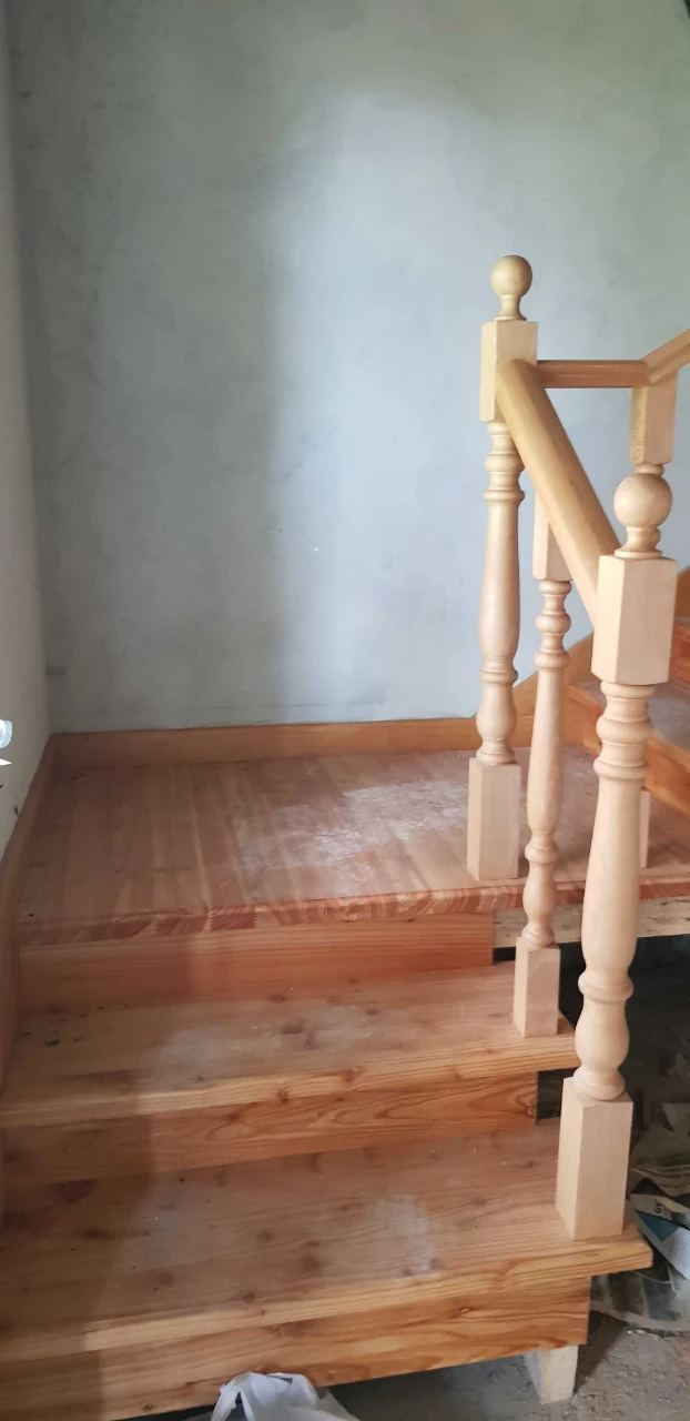 2-поверховий новозбудований будинок в центральній частині мі