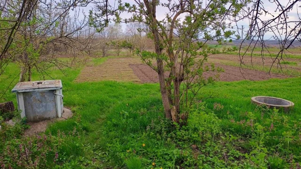 Продам будинок 42 кв. метри село Костів 1 км від Валок