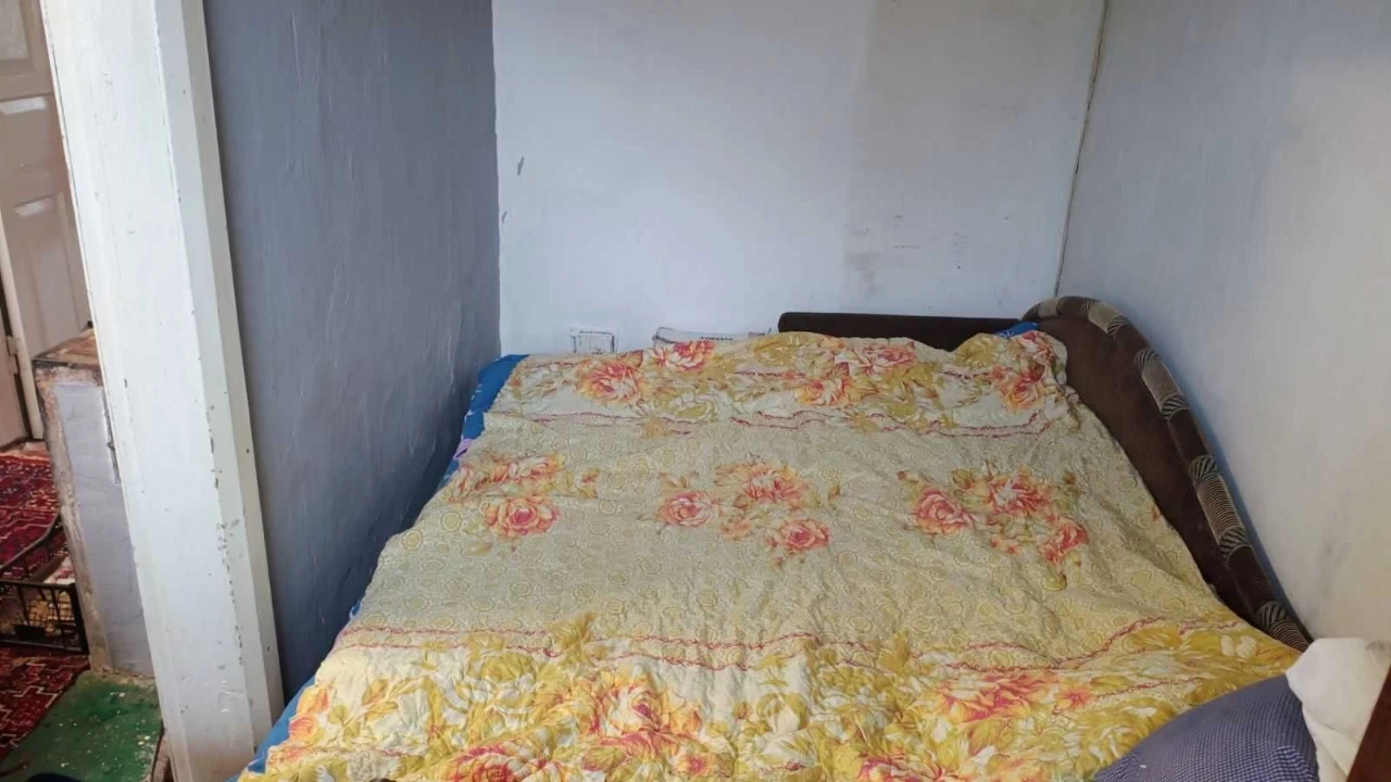 Продам будинок 42 кв. метри село Костів 1 км від Валок