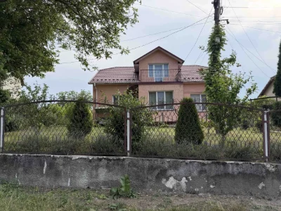 Продаж Дім