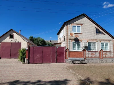 Продажа приватного будинку