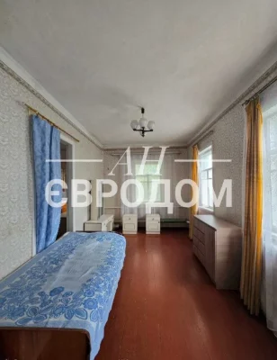 Продам дом 107м2. на две семьи м.Валки