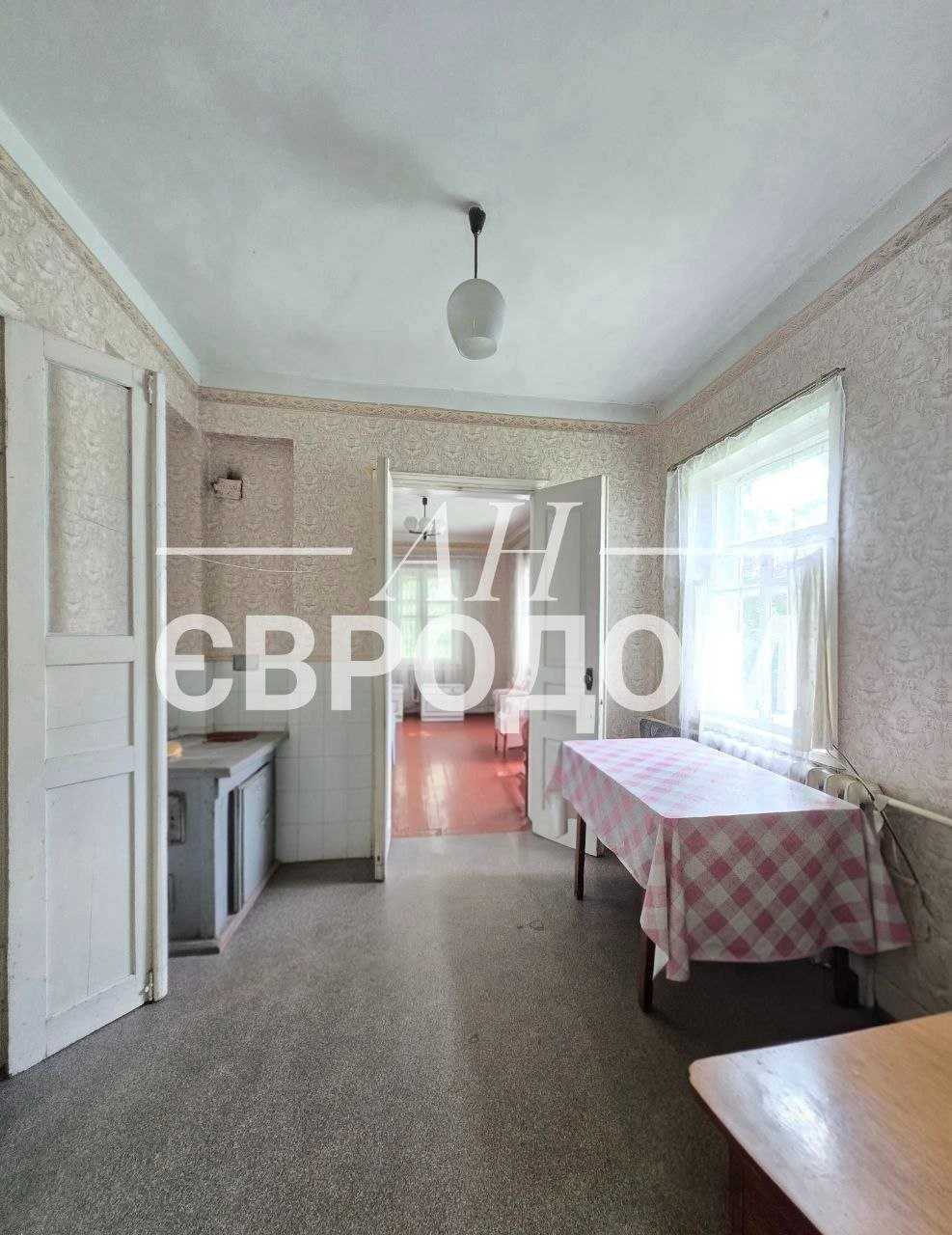 Продам дом 107м2. на две семьи м.Валки