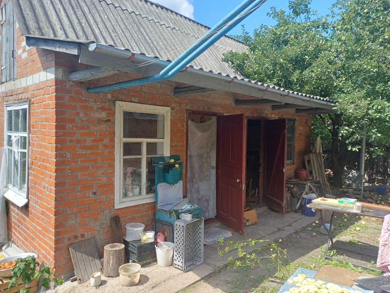 Продам затишну дачу / будинок 68 м² з ділянкою у м. Валки
