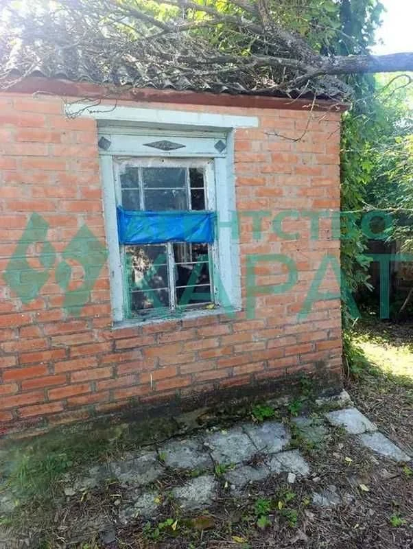 Продам невеликий будинок Валки