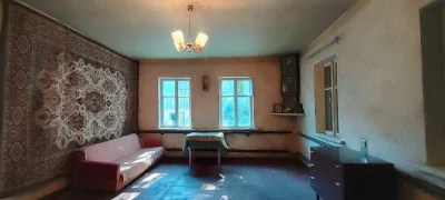 Продам міцний добротний будинок в Дергачах по головній вулиц