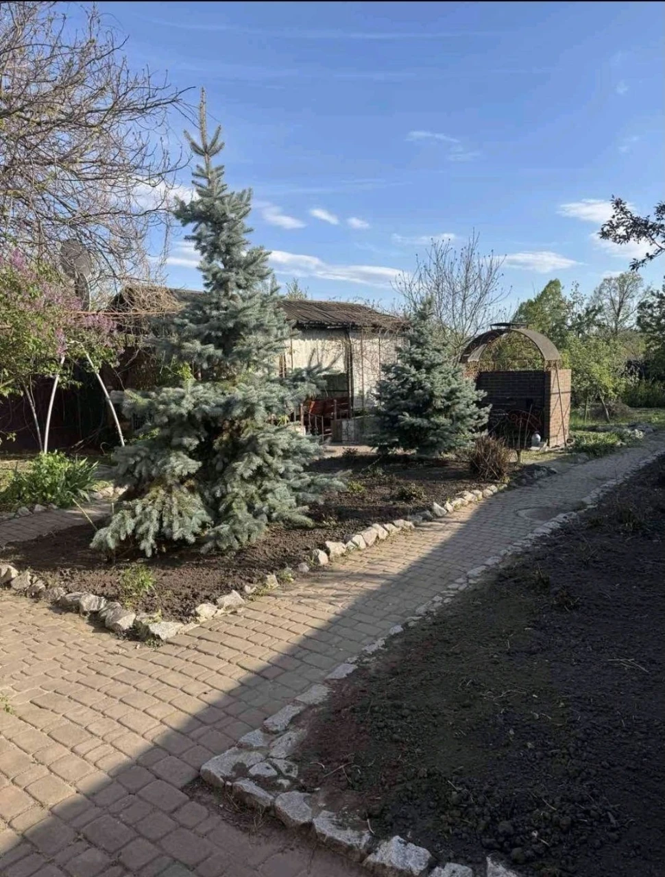 Продам жилой дом( часть дома) с капитальным ремонтом гДергач