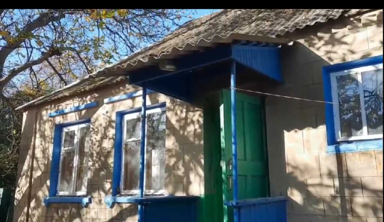 Продам дом Валки, участок 25 соток