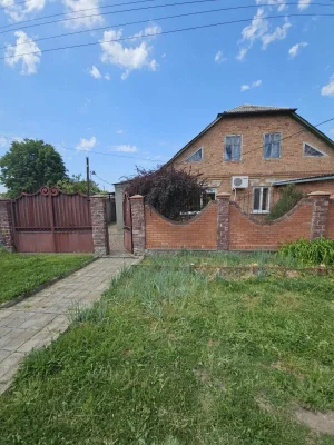 Продам будинок в Дергачах. Сертифікат так