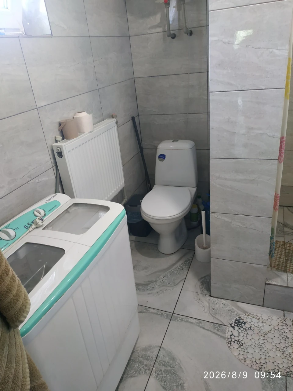 Продам  частину будинку в Змієві .