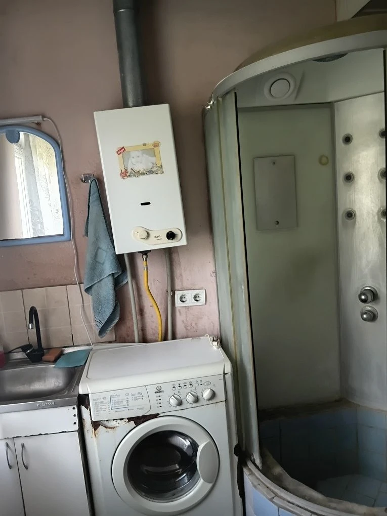 дом в центре г.Змиев Харьковской обл.  ждет нового хозяина