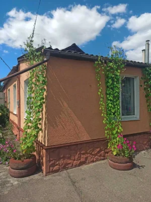 Продам будинок в центрі Дергачів