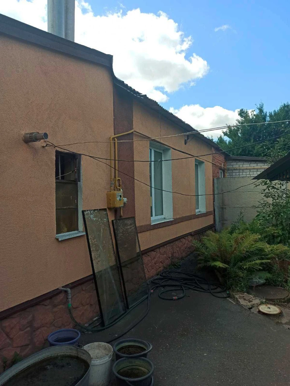 Продам будинок в центрі Дергачів