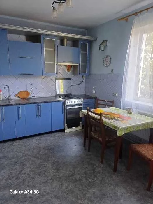 Продам 2х эт дом в Змиеве. Участок 12 сот. Тихий р-н Отлична
