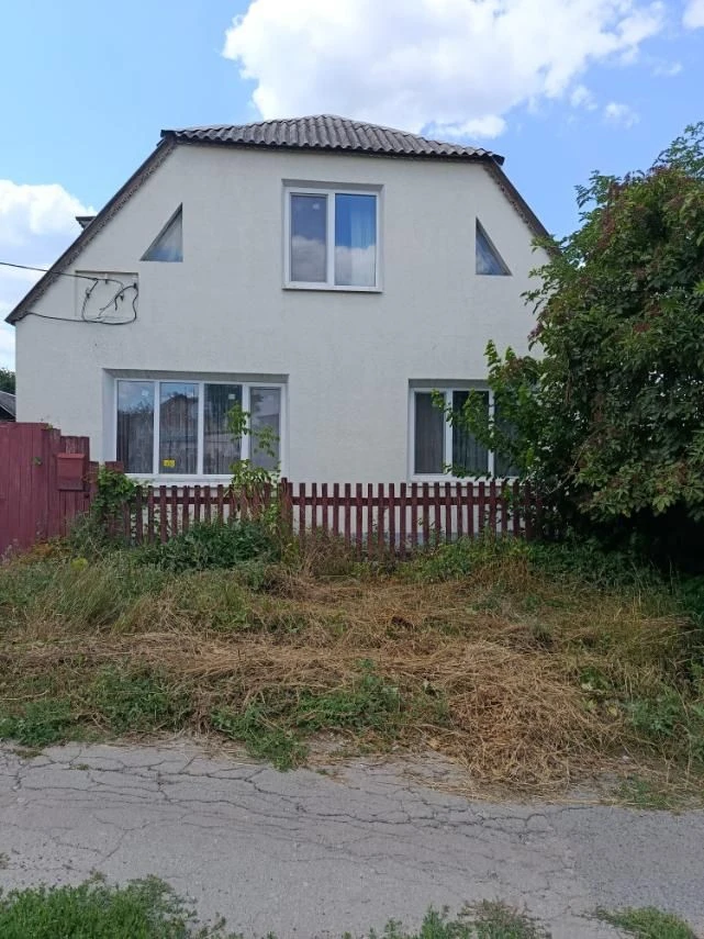 продам дом Змиев