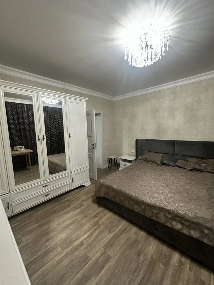 Є-Відновлення+ Продам сучасний будинок у м.Дергачі