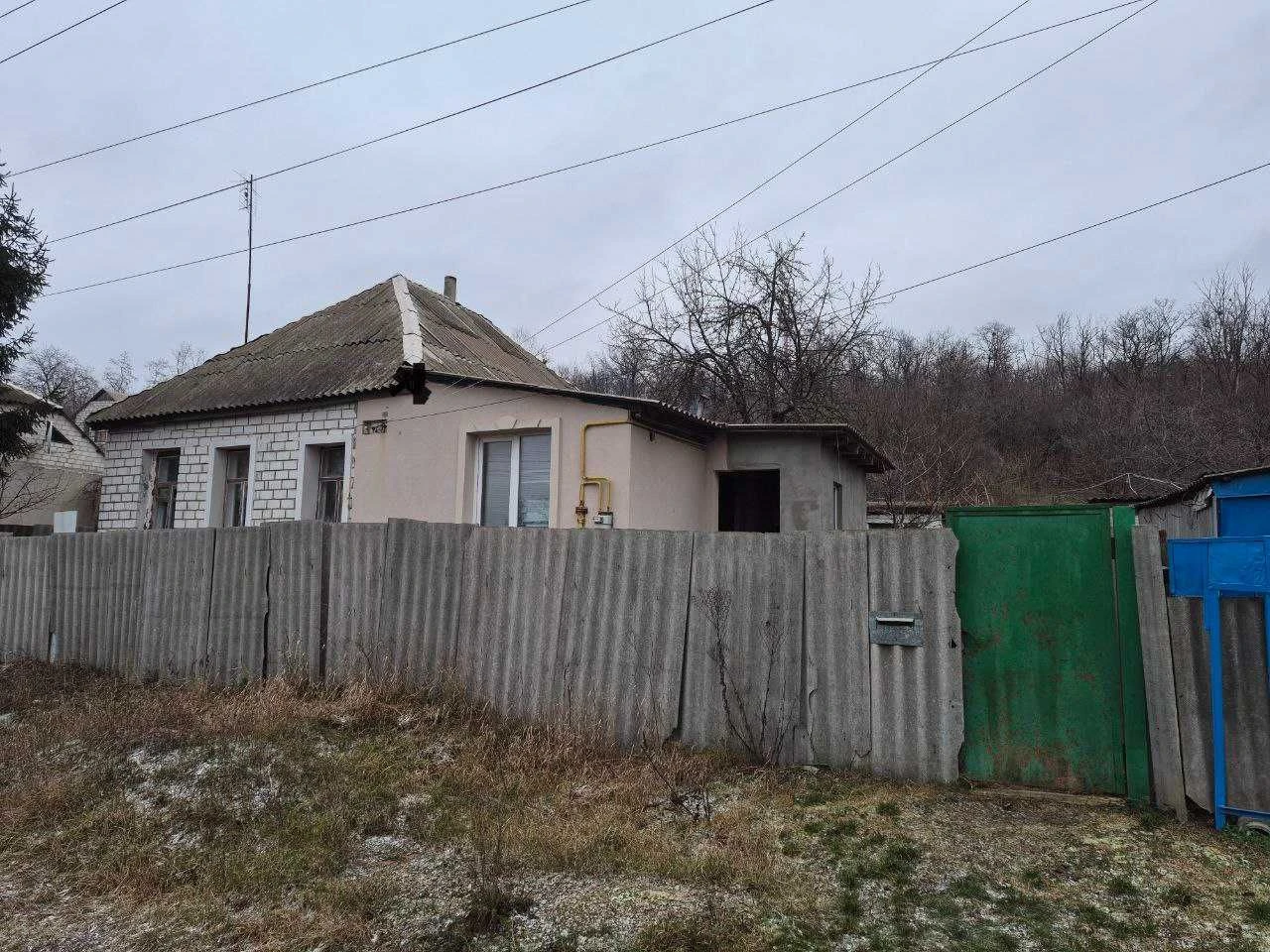 Продам будинок м. Зміїв