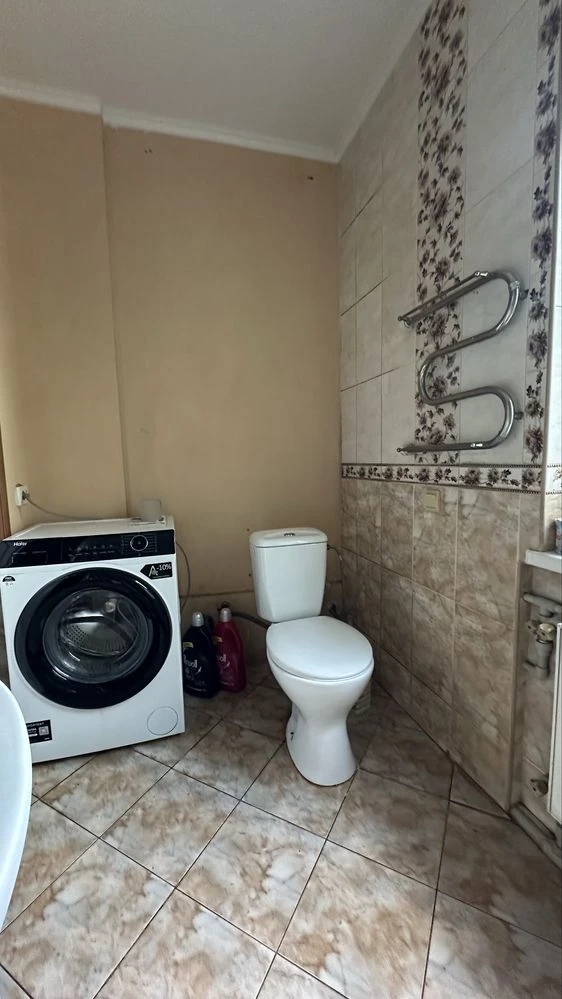 Продам великий будинок ділянка 10 соток, р-н Стадіон