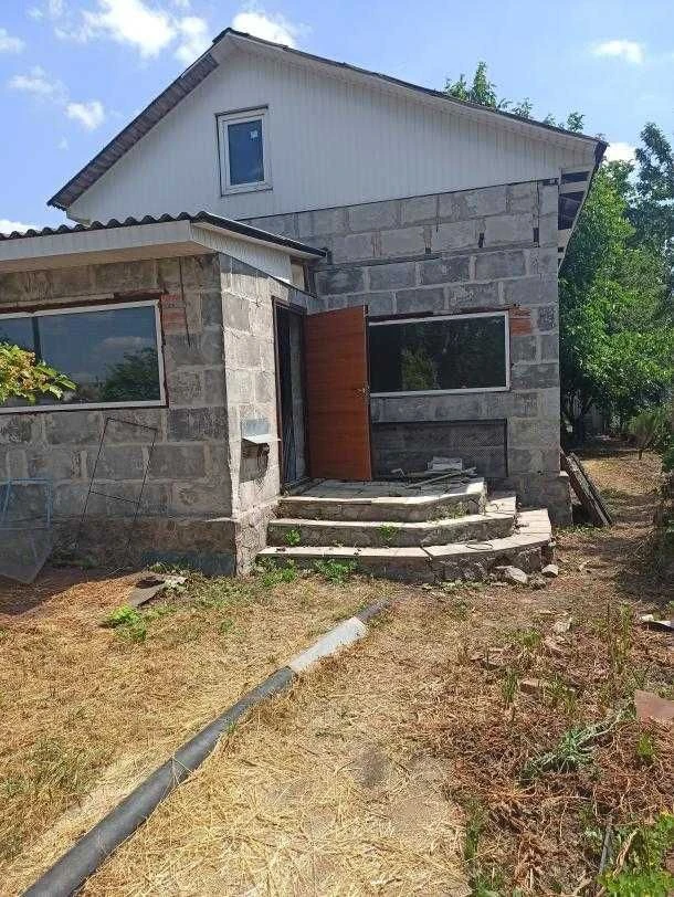 Продам будинок в Дергачах в районі залізничного вокзалу
