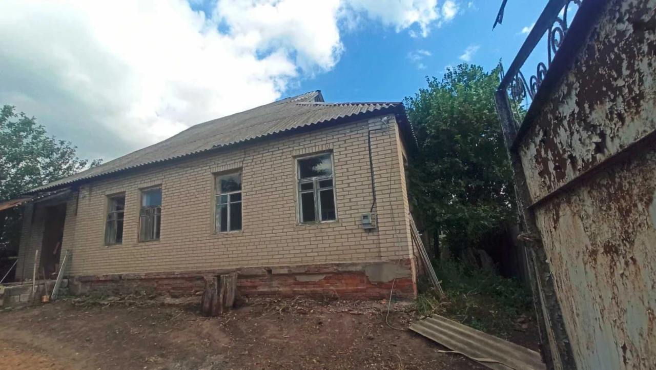 Продам будинок в Дергачах в районі центру