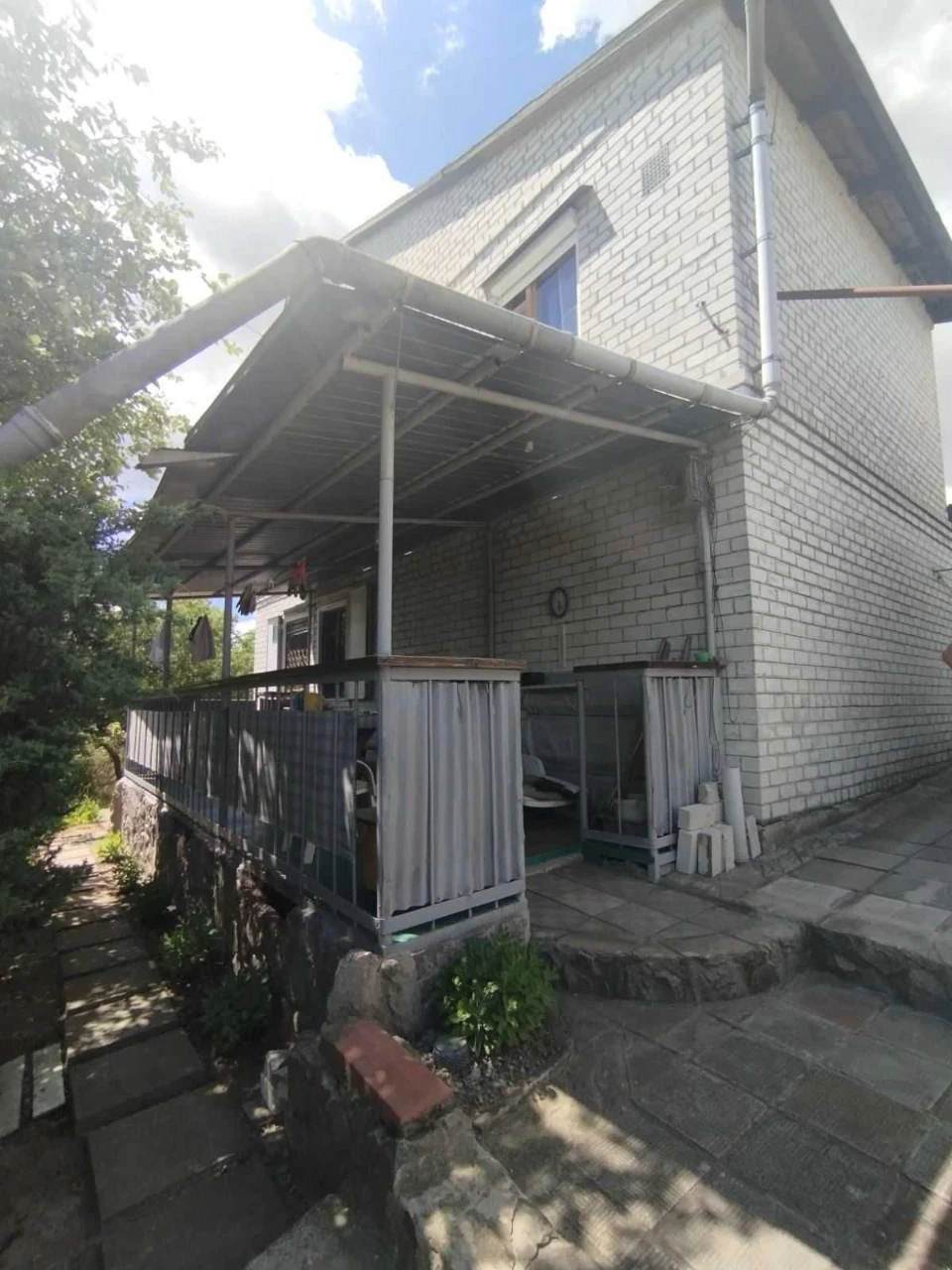 Продам  2-х поверховий будинок  в  Дергачівському районі, Со
