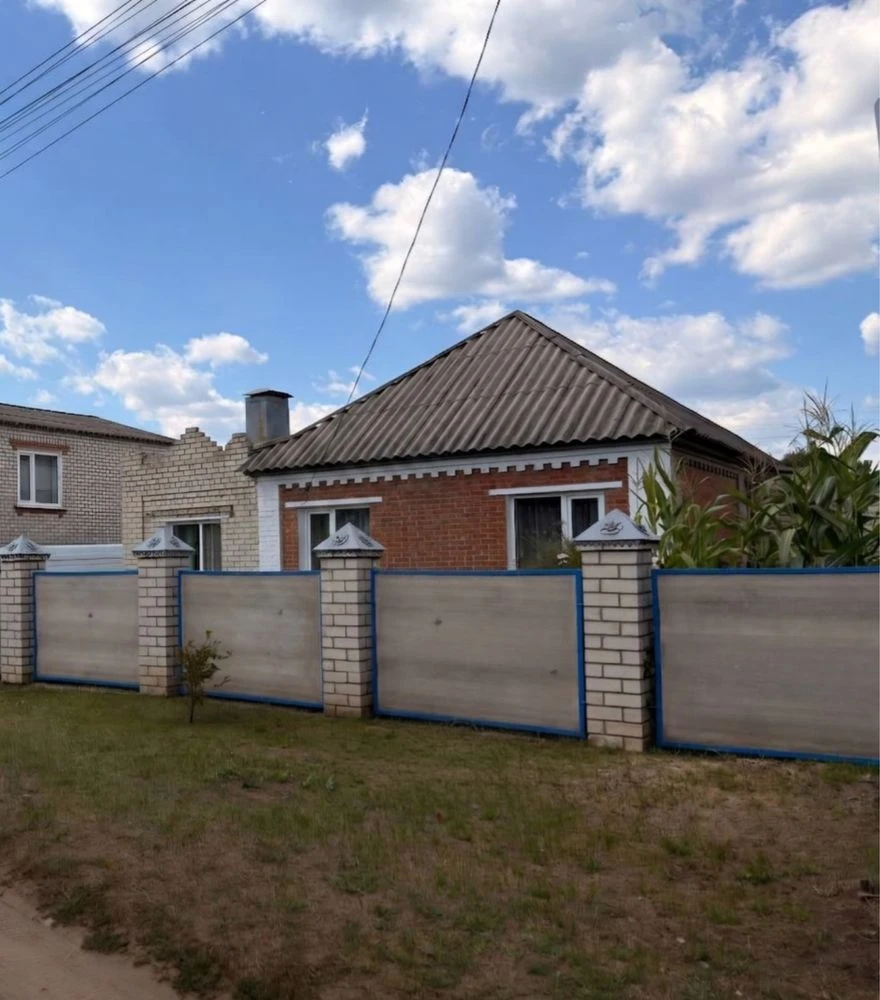 Продам будинок (в аренду не здається, тільки продаж)