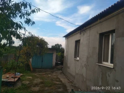 продам будинок у м. Ізюм район з/д вокзалу / продам дом в Из