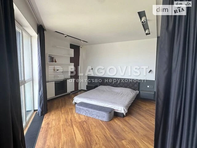 Sale of 2-room apartment 64.7 sq. m on Mytropolyta Vasylya Lyp street