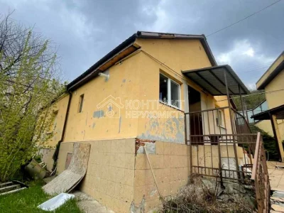 Будинок. Ізюм, Крем'янецький Квартал вул.