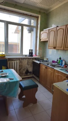 Добротный дом Змиев
