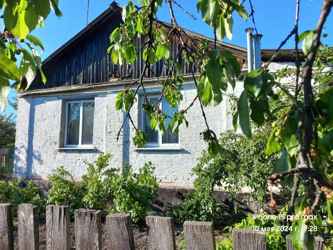 Продам 1/2 ,часть дома или обмен на квартиру с нашей доплато