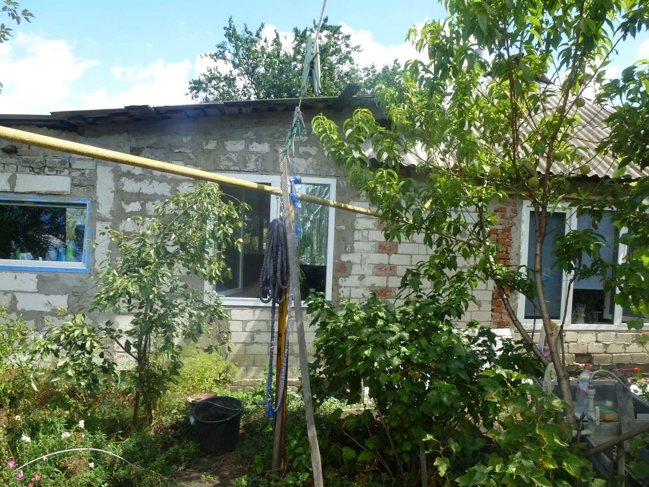 Продам дом в г. Змиеве возле речки