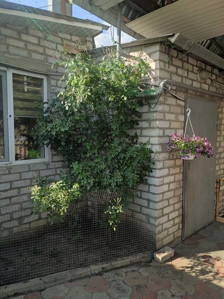 Продам частину будинку в місті Ізюм