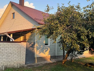 ПРОДАЄТЬСЯ ЗАТИШНИЙ БУДИНОК з приватизованою земельною ділян