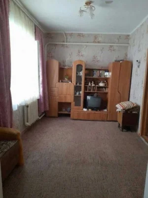 Продам 1/2  часть дома в Чугуеве