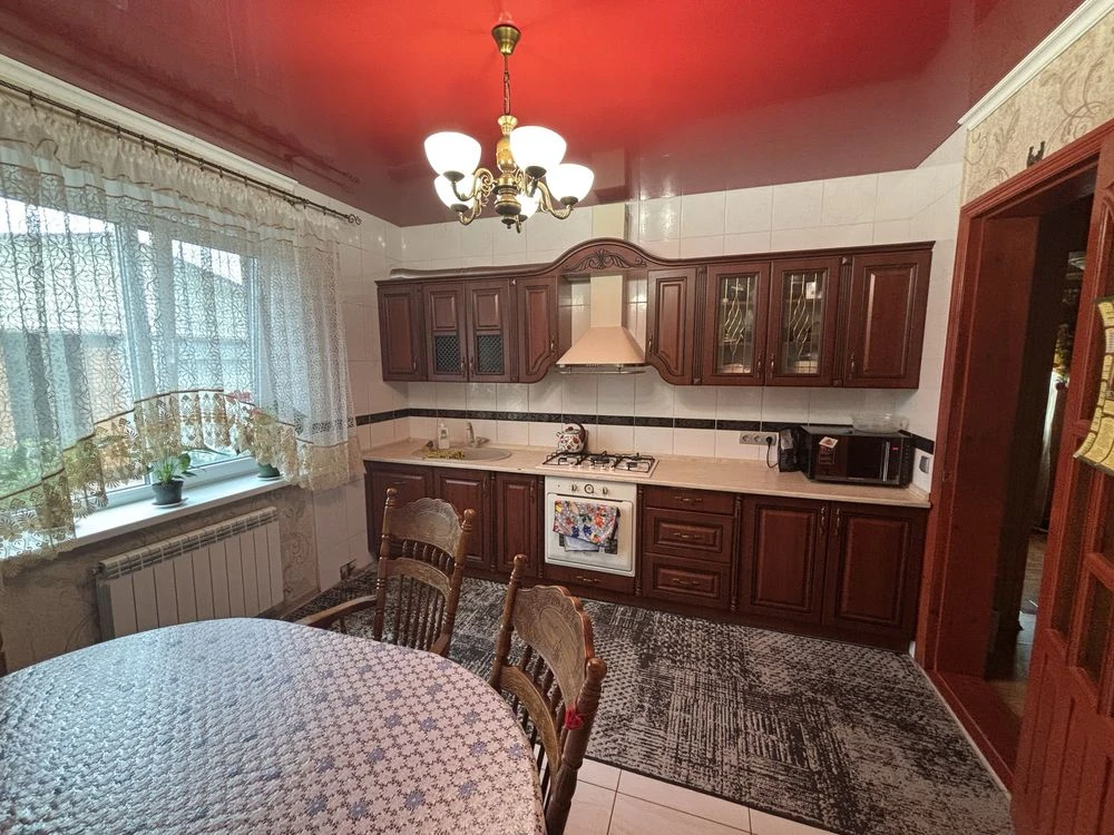 Продам  будинок Ізюм, сетифікат