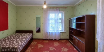 Продаж будинку, літня кухня і 2 гаража