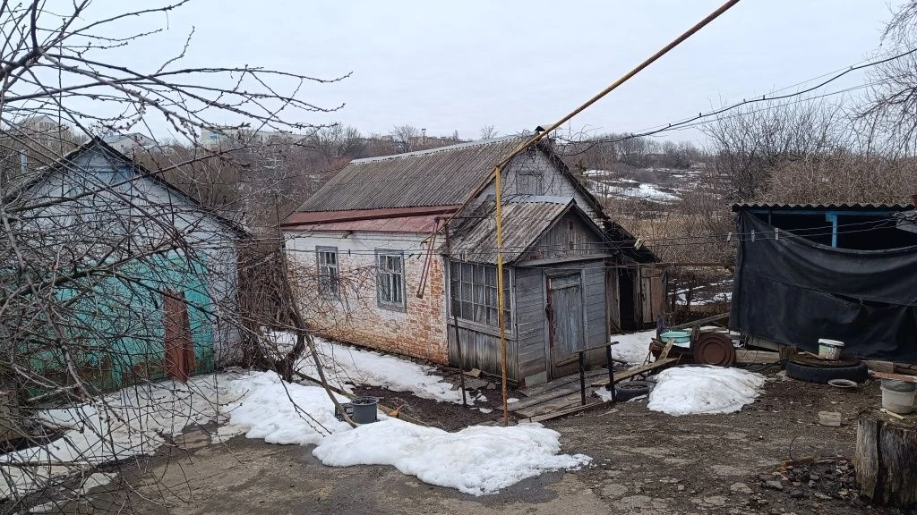 Продаж будинку в Чугуєві, літня кухня, гараж, озеро в кінці