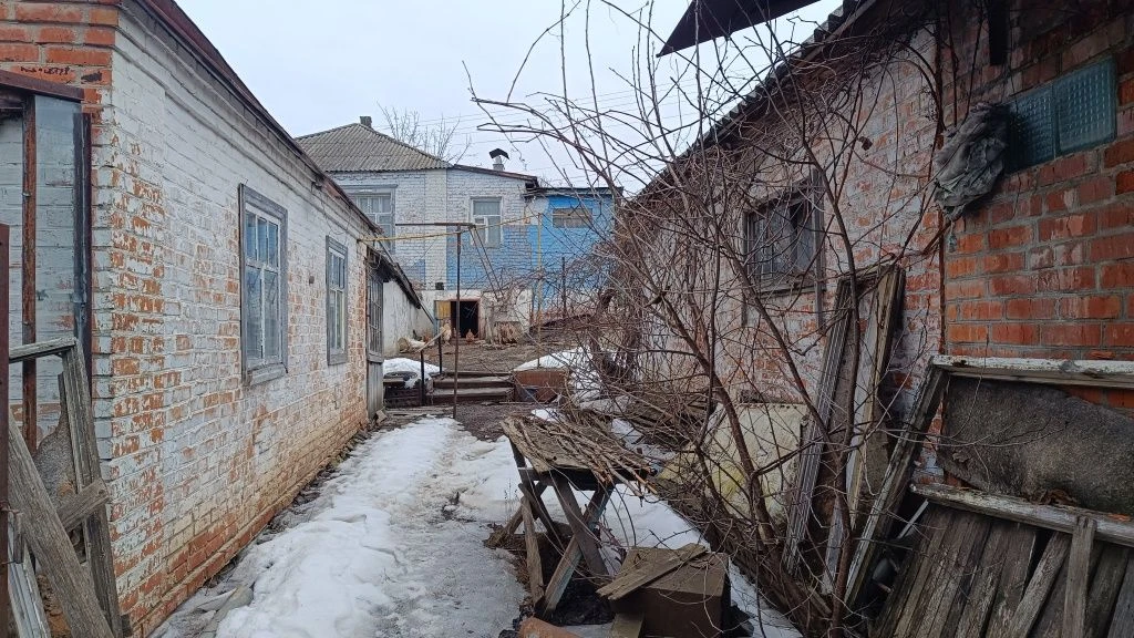 Продаж будинку в Чугуєві, літня кухня, гараж, озеро в кінці