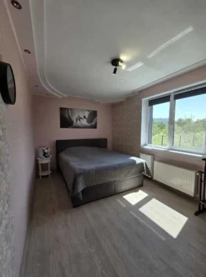 Продам в г. Чугуев дом 2008 г.п., пл. 135 кв.м