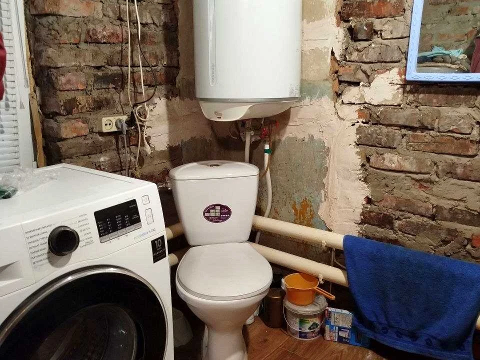 Будинок. Чугуїв, Басейна