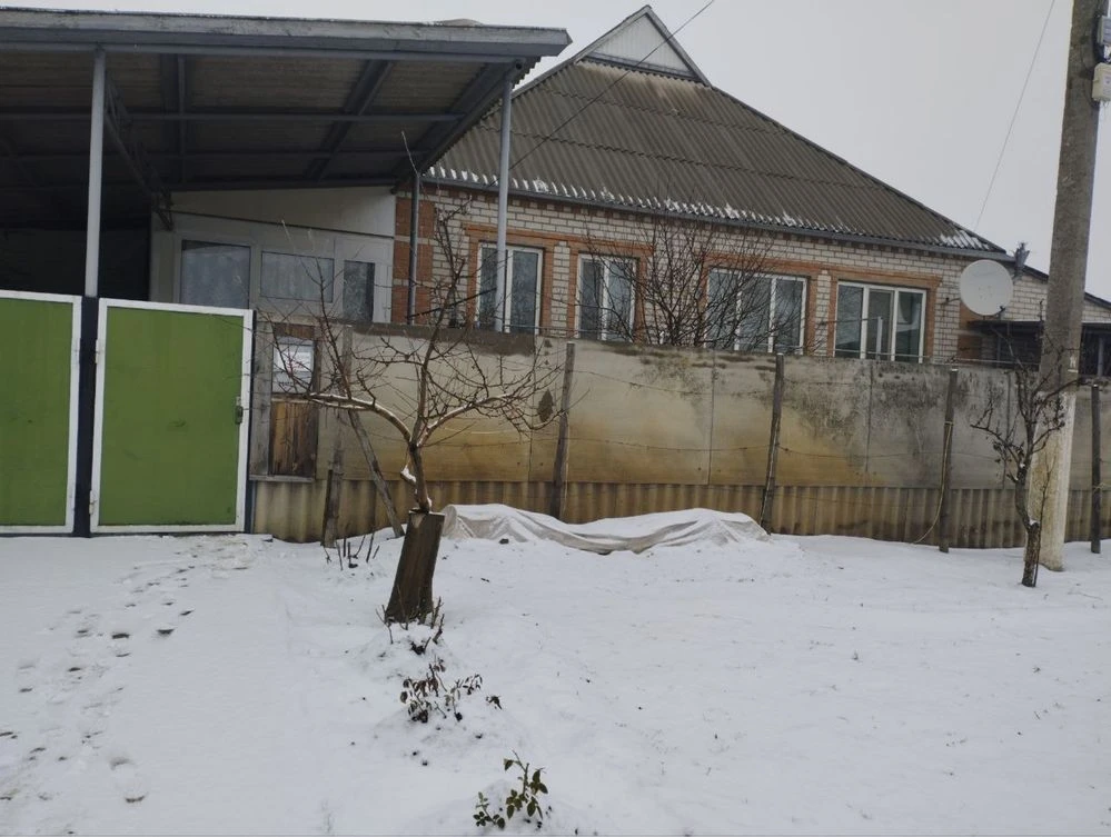 Продам дом г. Изюм. Поворотка. Возможно по сертификату . Воз