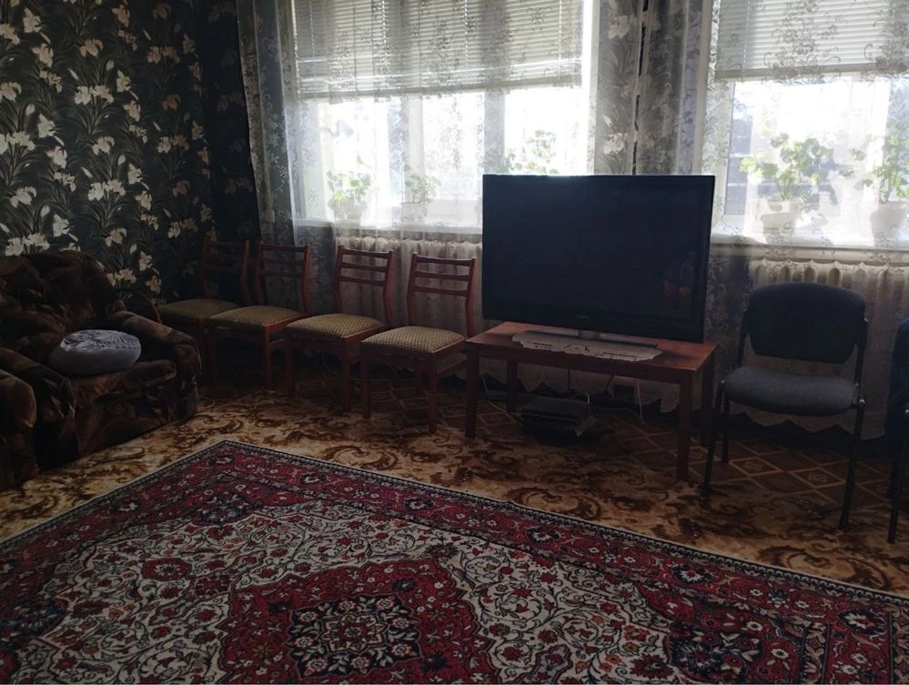 Продам дом г. Изюм. Поворотка. Возможно по сертификату . Воз