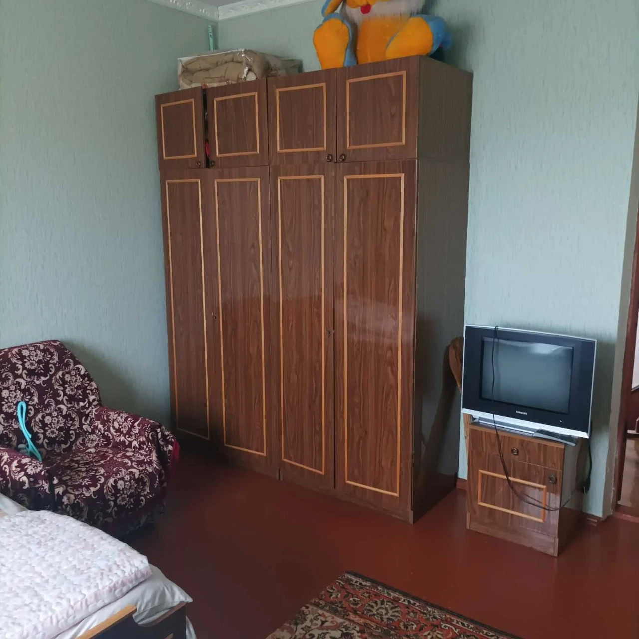 Продається двоповерховий будинок в центрі міста