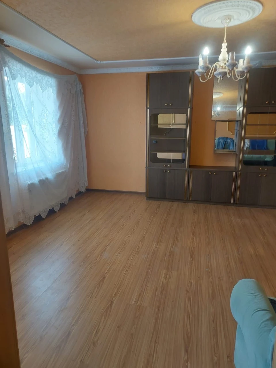 Продаем крепкий хозяйский дом в Чугуеве