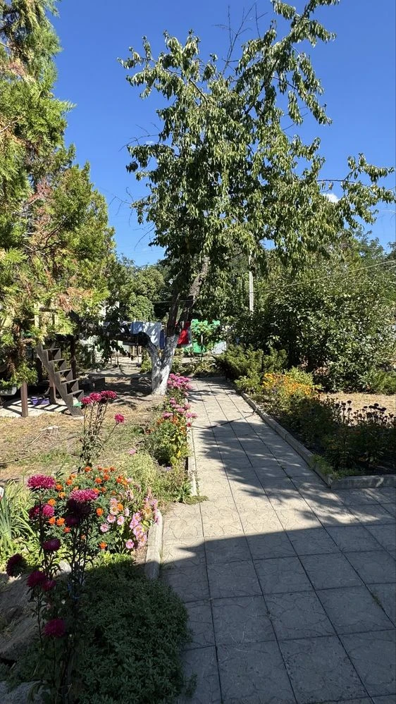 Продам дом 230 кв.м у реки С.Донец