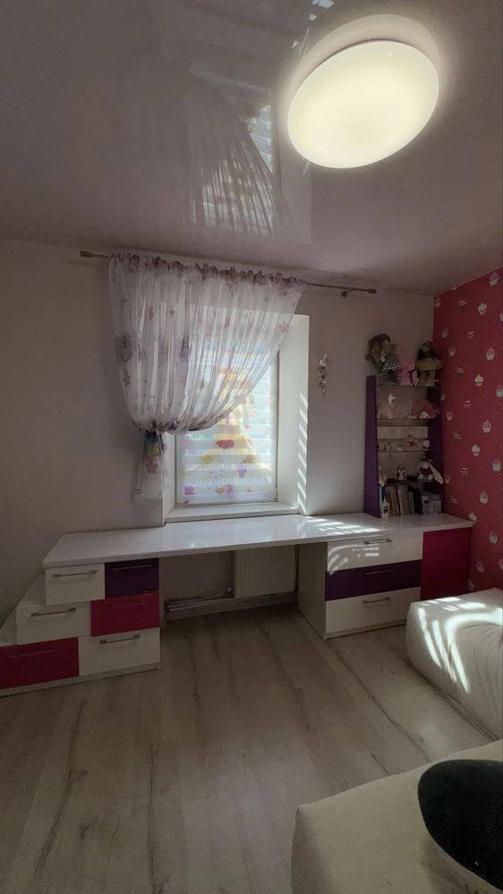 Продам дом 230 кв.м у реки С.Донец