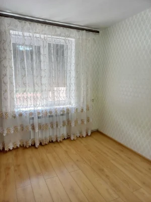 В центре Чугуева продам часть дома