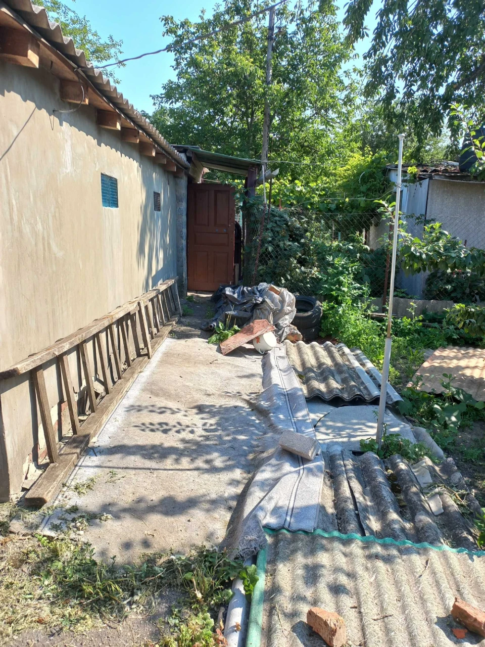 В центре Чугуева продам часть дома