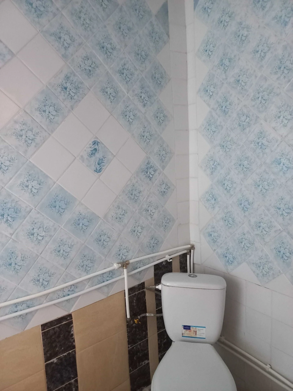 В центре Чугуева продам часть дома